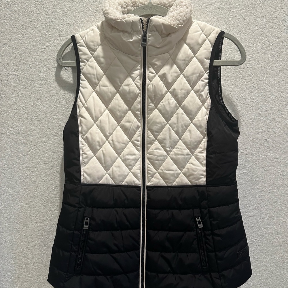 Calvin Klein full zip puffer vest size small